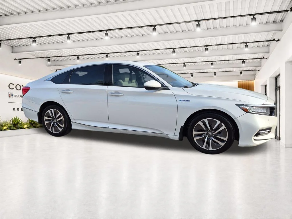 Used 2019  Honda Touring image 14