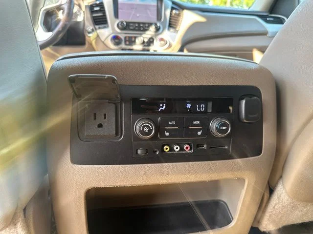 Used 2015 White GMC SLT image 26