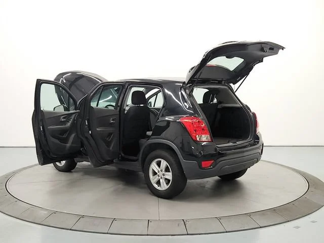 Used 2017 MOSAIC BLACK METALLIC Chevrolet LS image 14