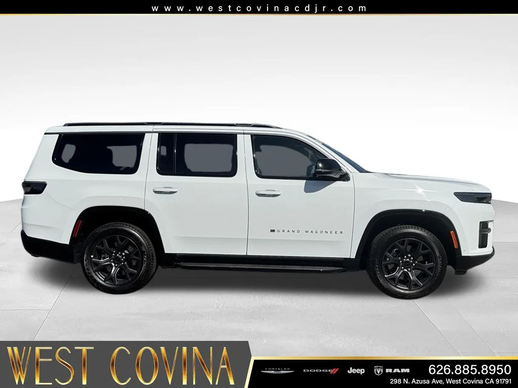 New 2026 Bright White Clear-Coat Exterior Paint Jeep Limited Altitude image 6