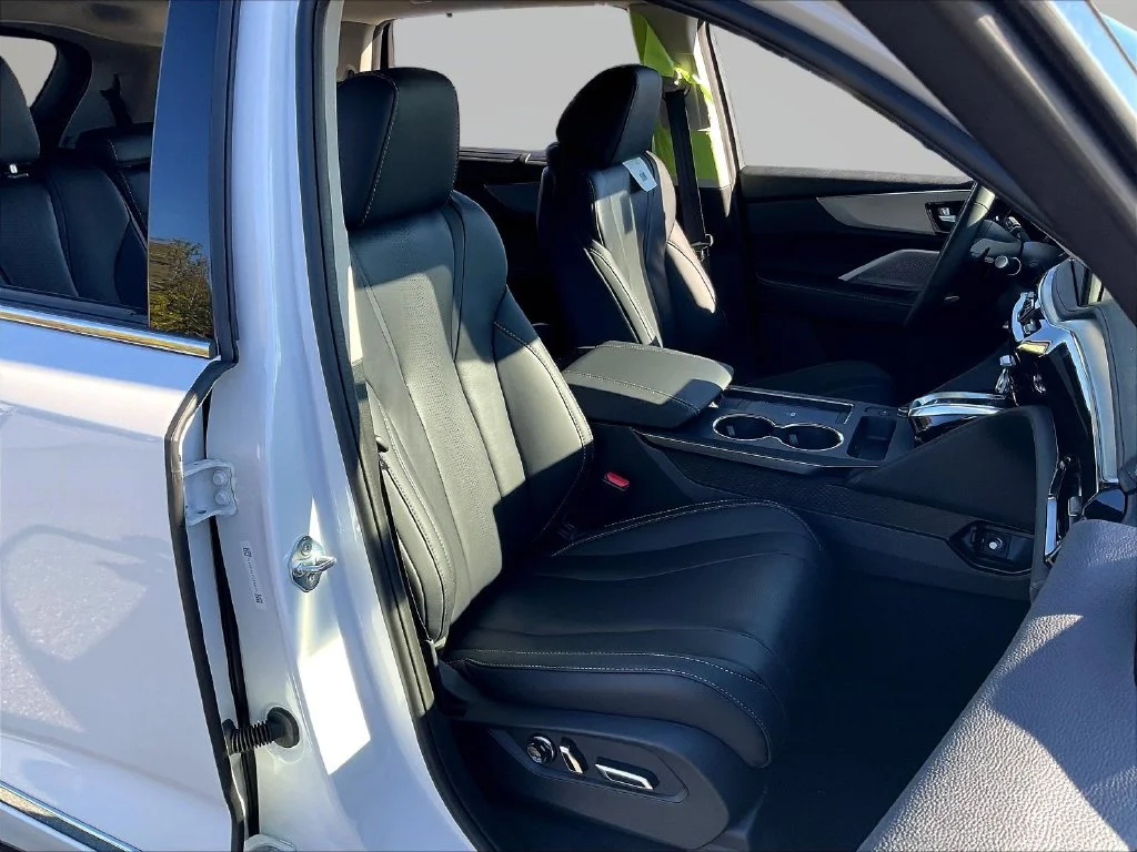 New 2026 Platinum White Pearl Acura SH-AWD with Technology Package image 7