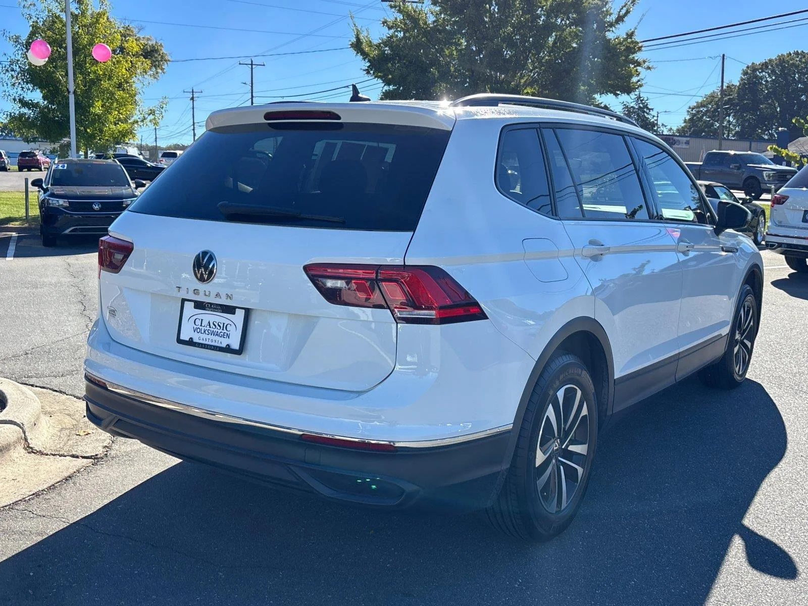 Used 2023 Pure White Volkswagen S image 5