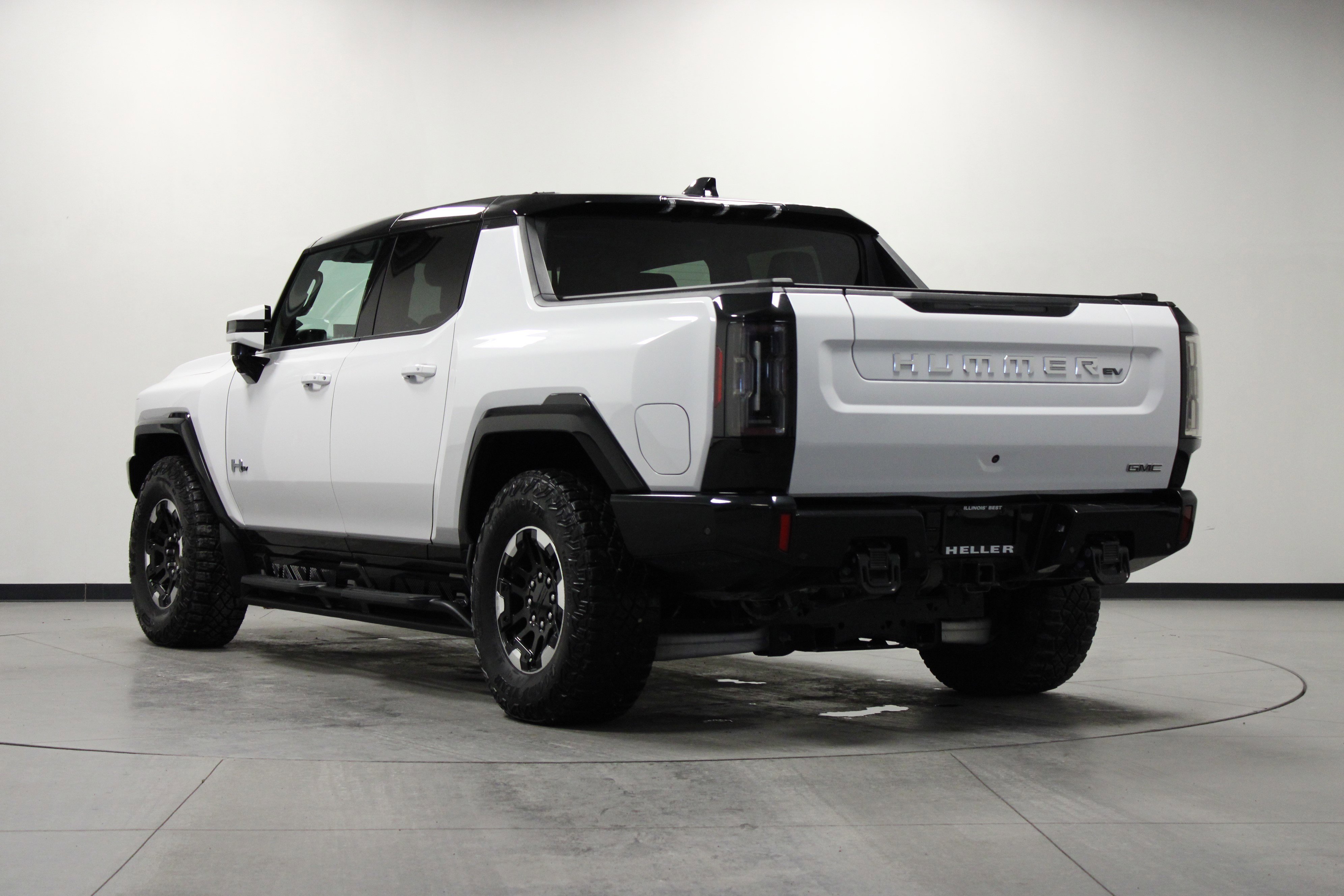 Used 2023 Interstellar White GMC 3X image 6