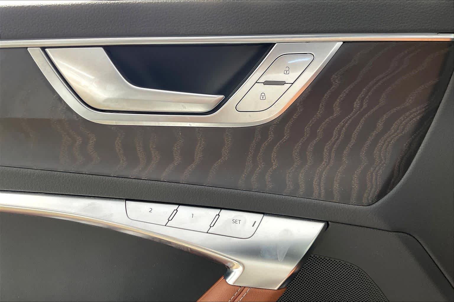 Used 2019 WHITE Audi Premium Plus image 32