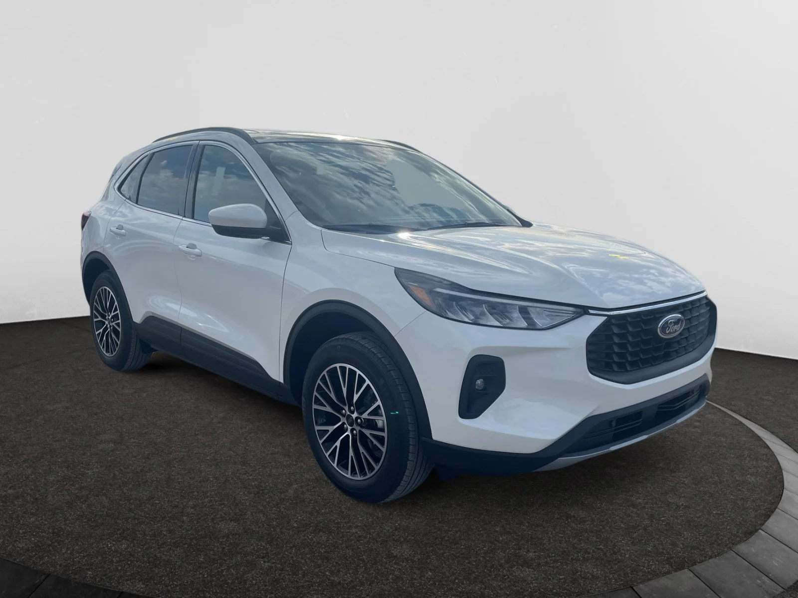 New 2025 Star White Metallic Tri-Coat Ford PHEV image 7