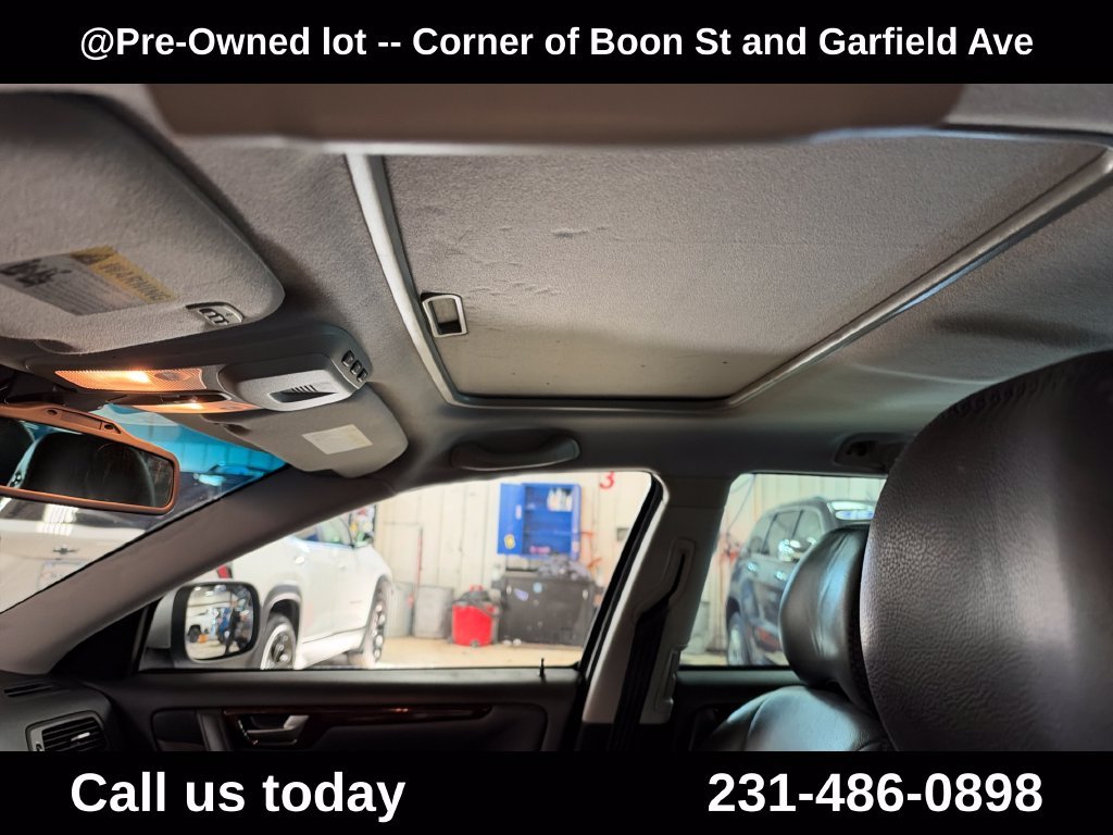Used 2007  Volvo 2.5T image 12