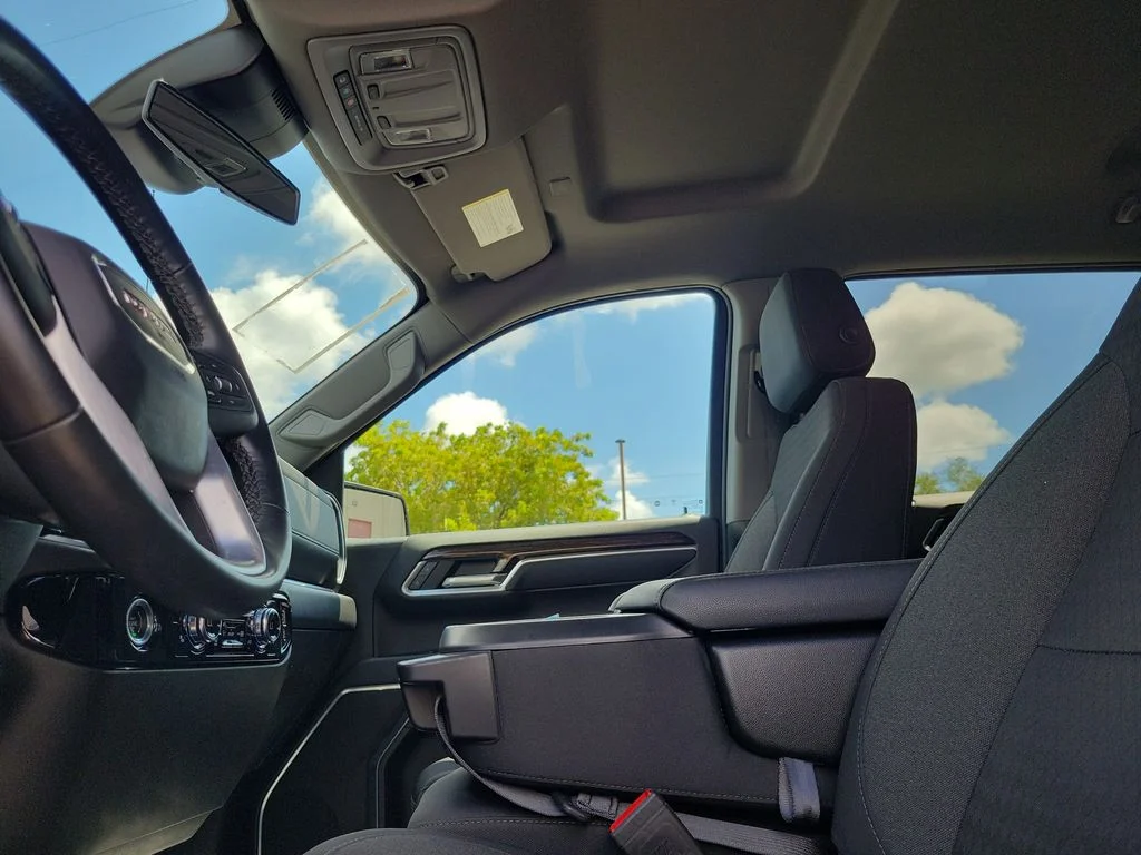 Used 2023 Black GMC Elevation image 25