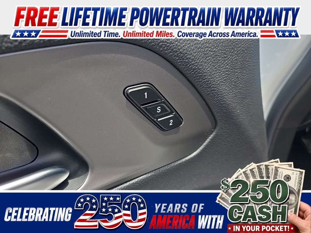 New 2027 Bright White Clear-Coat Exterior Paint Chrysler Select image 30