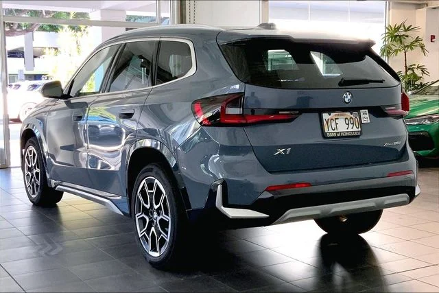Used 2026 Storm Bay Metallic BMW xDrive28i image 5