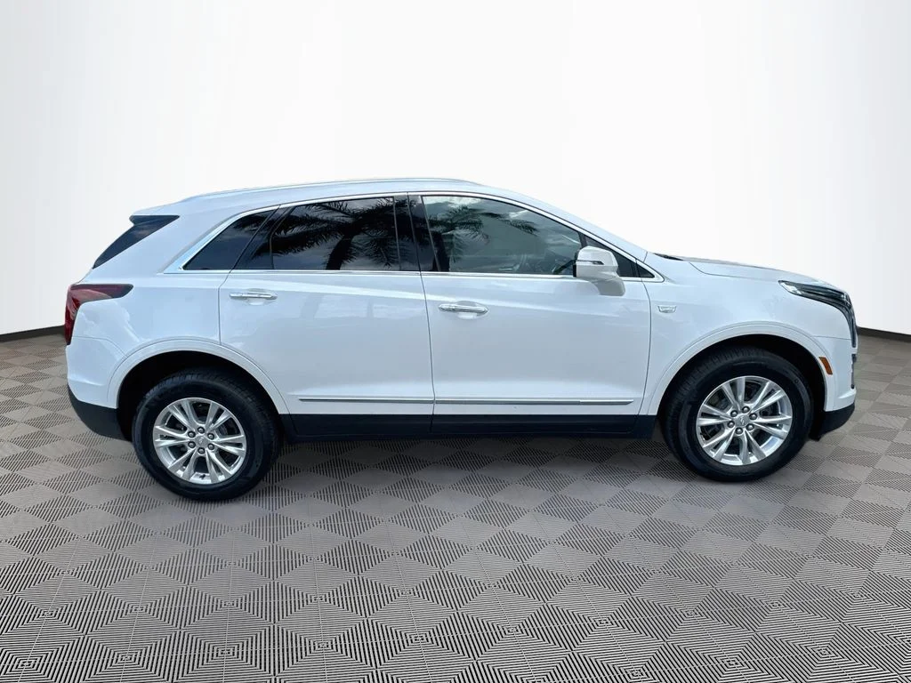 Used 2024 White Cadillac Luxury image 5