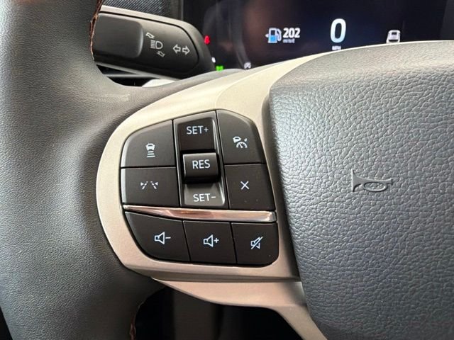 New 2026 Star White Metallic Tri-Coat Ford Active image 22