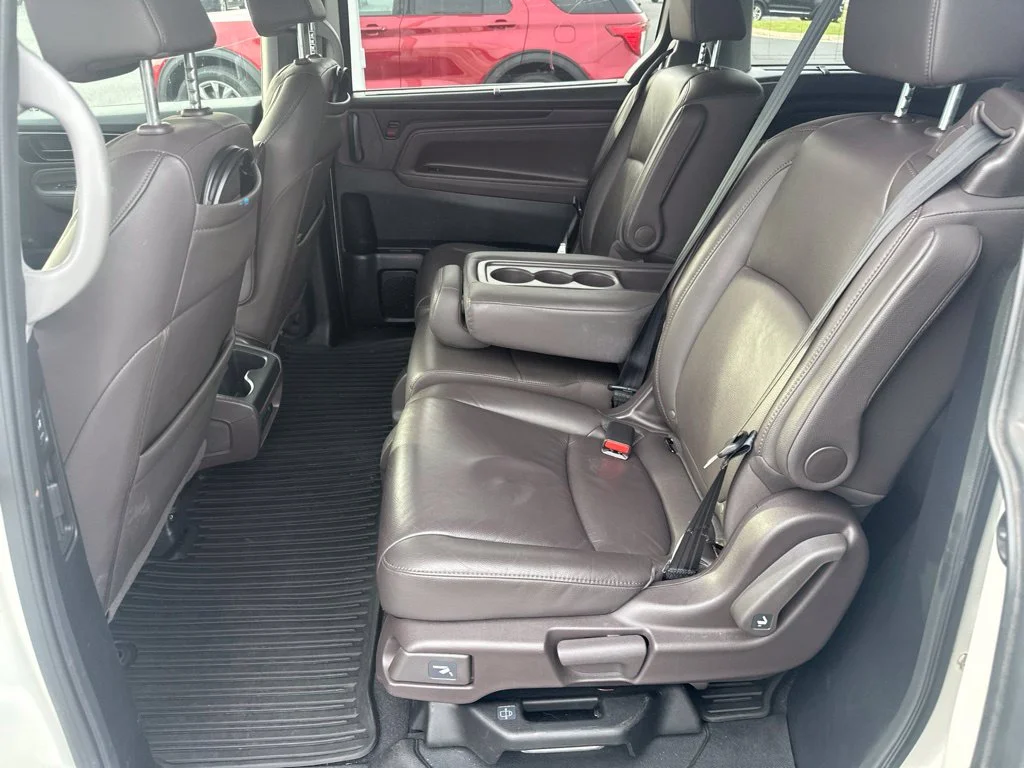 Used 2019 White Diamond Pearl Honda Elite image 10
