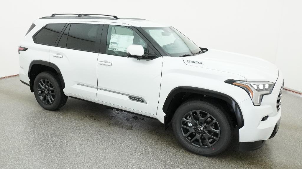 New 2026 Wind Chill Pearl Toyota Platinum image 5
