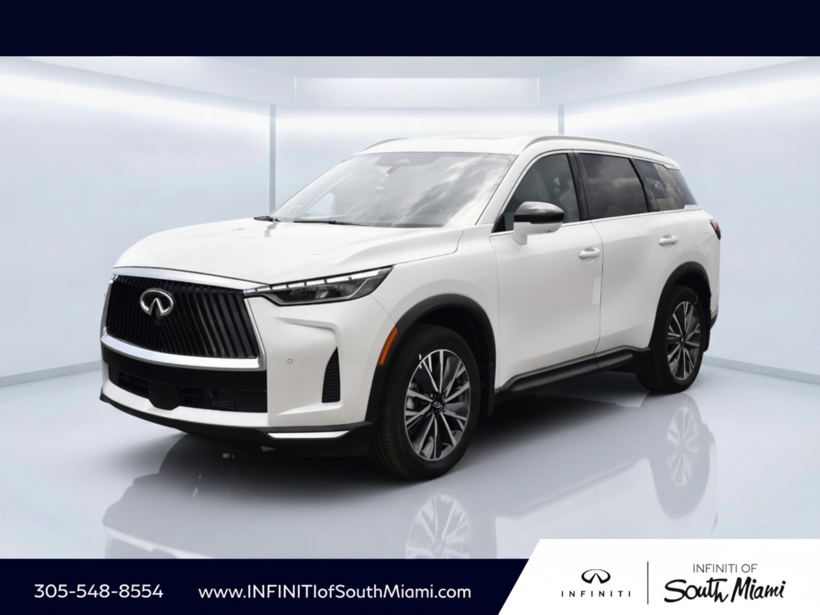 New 2027 RADIANT WHITE INFINITI Luxe FWD image 1