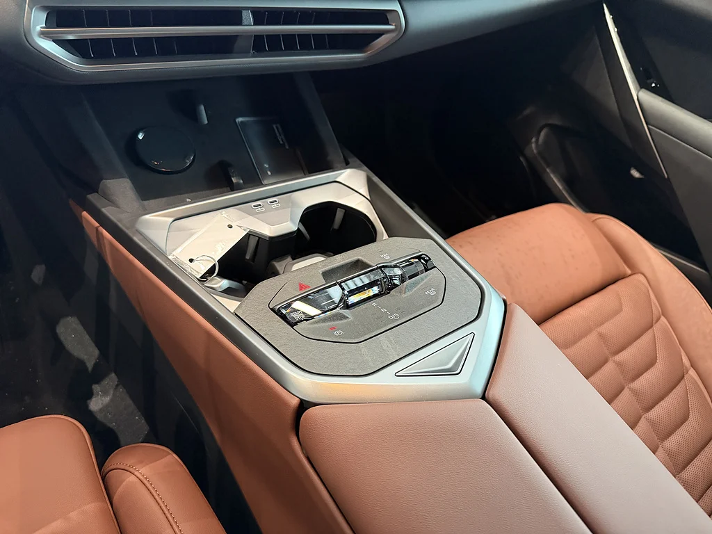New 2027  BMW 40 xDrive image 10