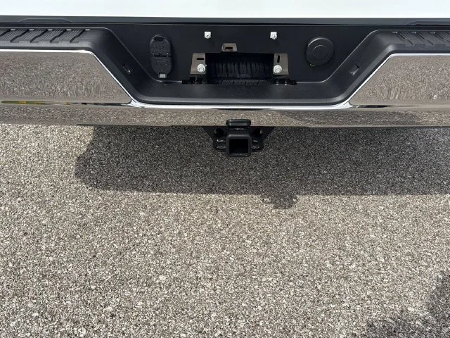 New 2026 Summit White Chevrolet WT image 11