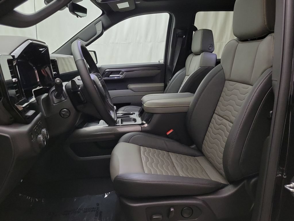 2026 Chevrolet Silverado 1500 ZR2 - Photo 9