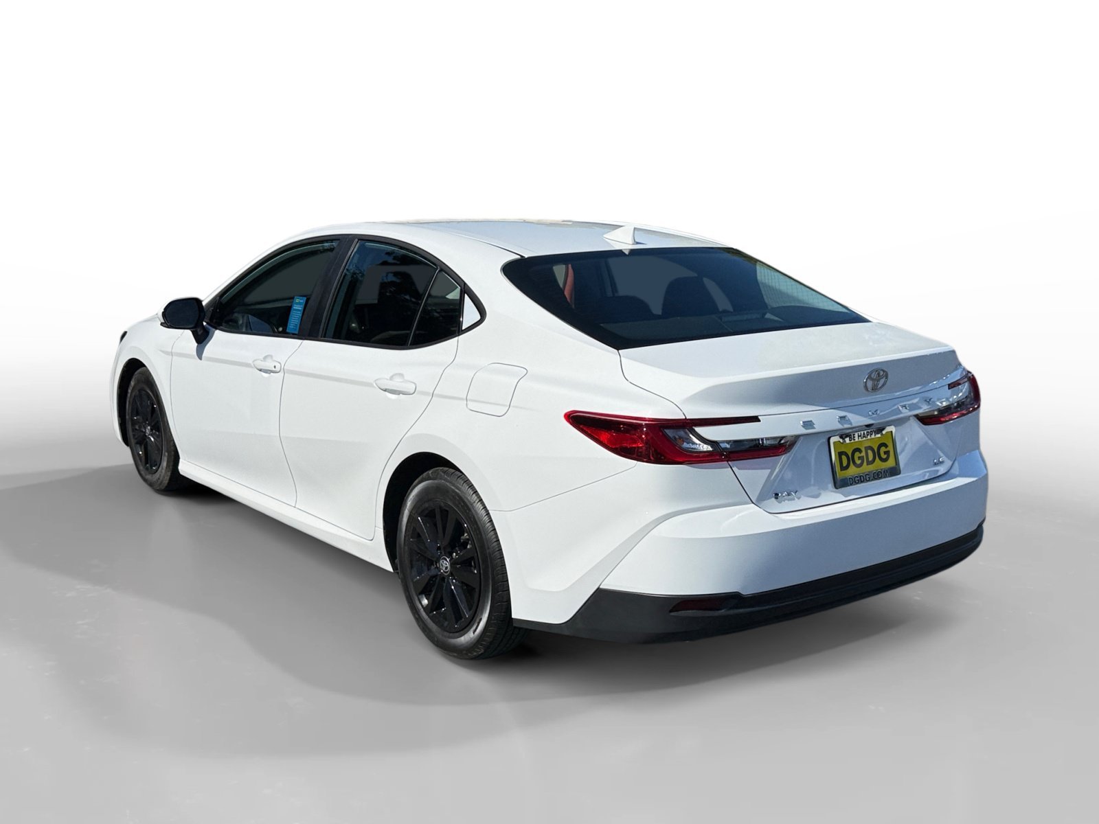 Used 2025 Ice Toyota LE image 3