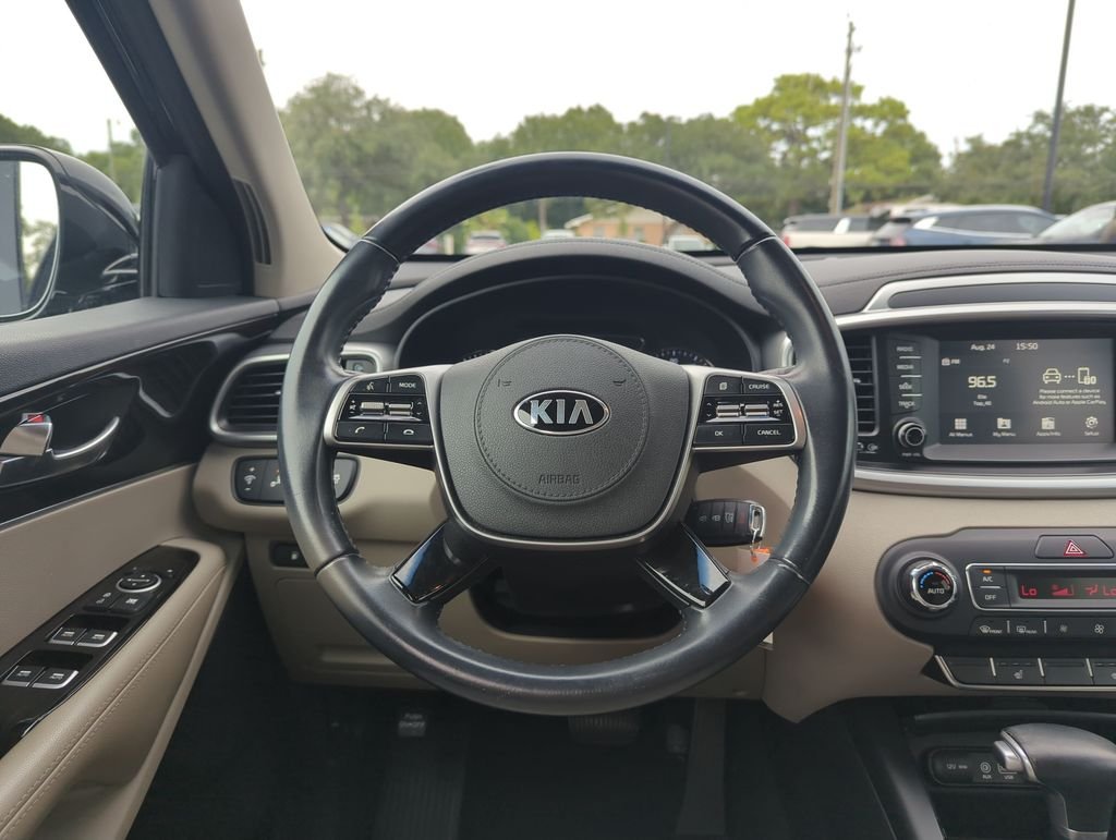 Used 2020 Black Kia LX image 17