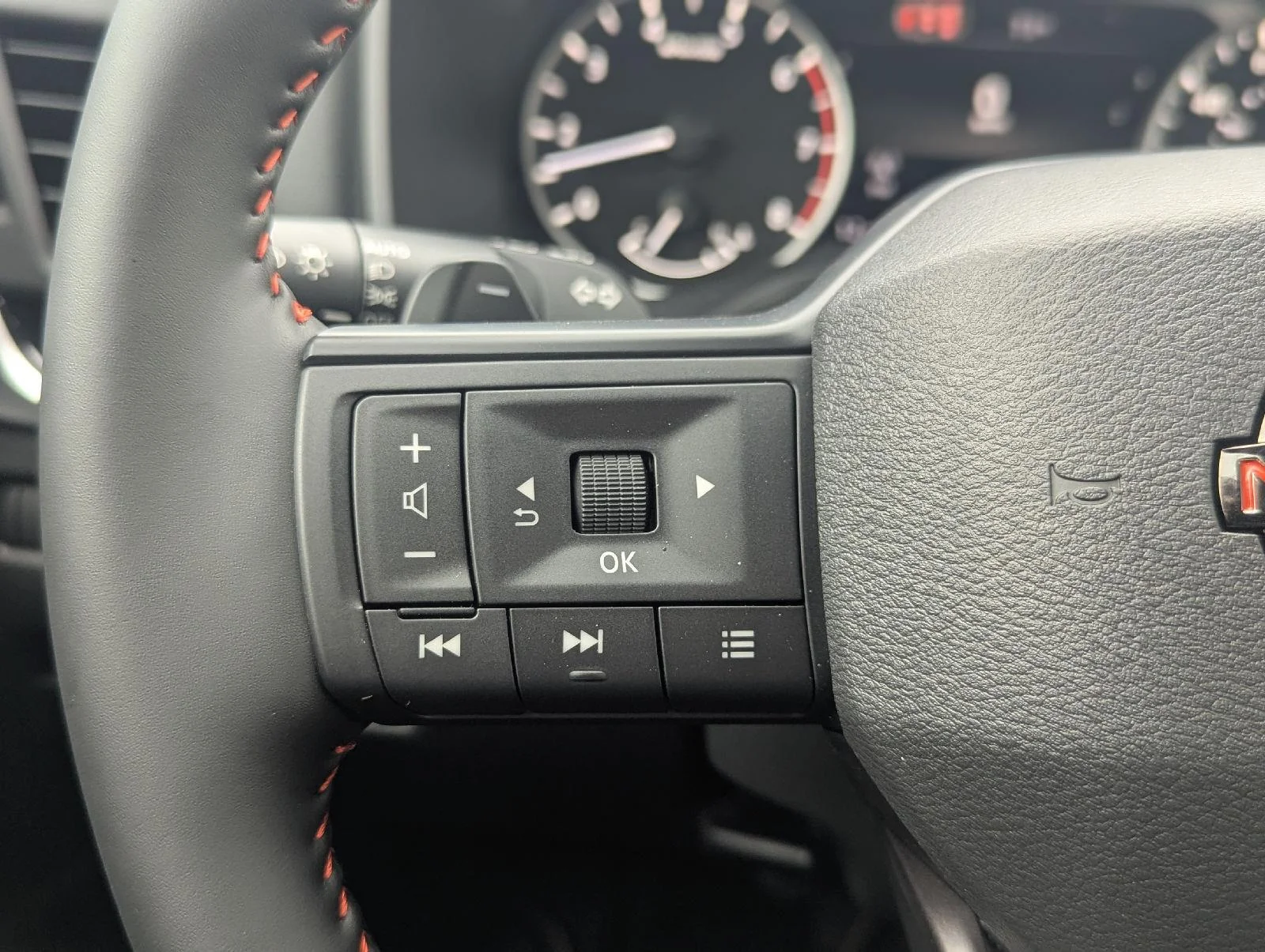 New 2026 Boulder Gray Pearl Nissan Rock Creek image 35