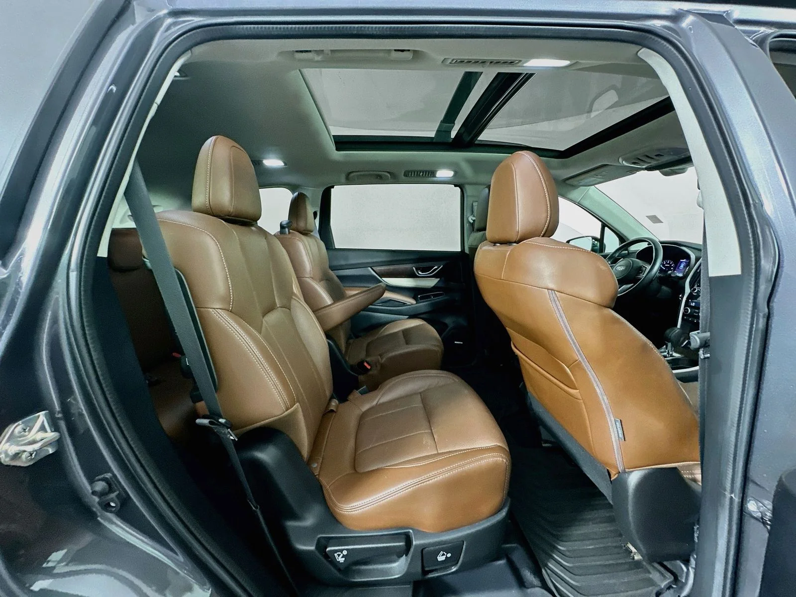 Used 2021 Magnetite Gray Metallic Subaru Touring image 31