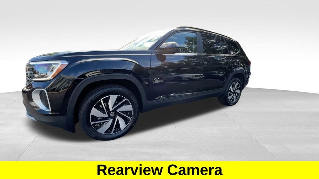 Used 2025 Deep Black Pearl Volkswagen 2.0T SE w/Technology image 4
