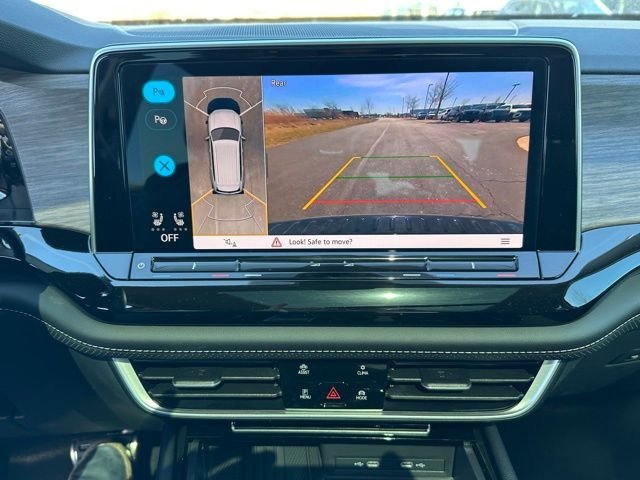 New 2026 Pure Gray Volkswagen 2.0T SEL Premium R-Line image 36