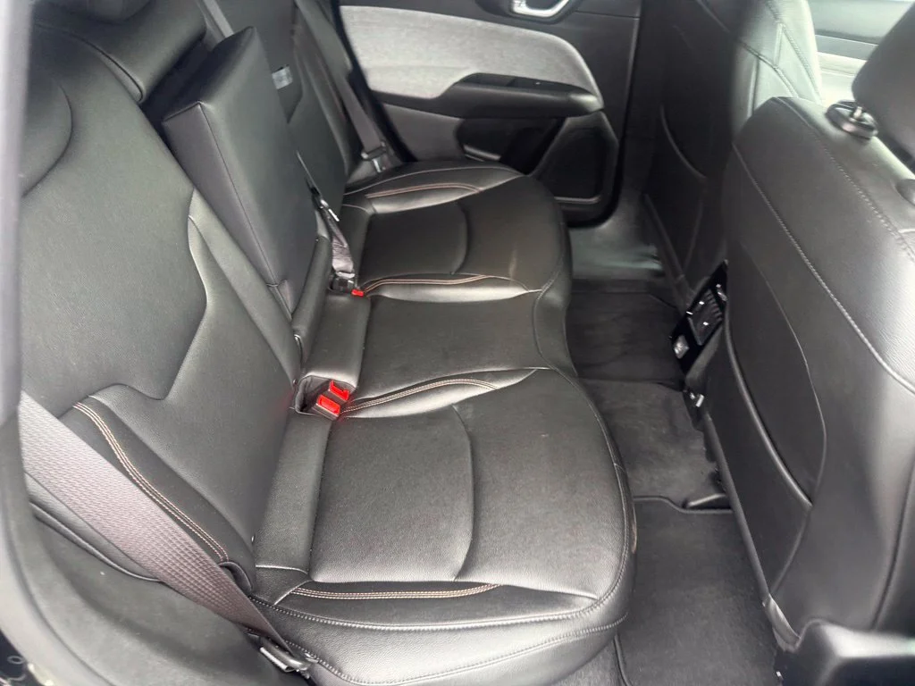 Used 2024 Black Jeep Latitude Lux image 49