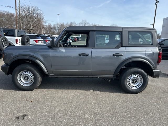 View vehicle photo 4