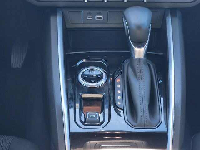 2026 Chevrolet Colorado LT - Photo 10