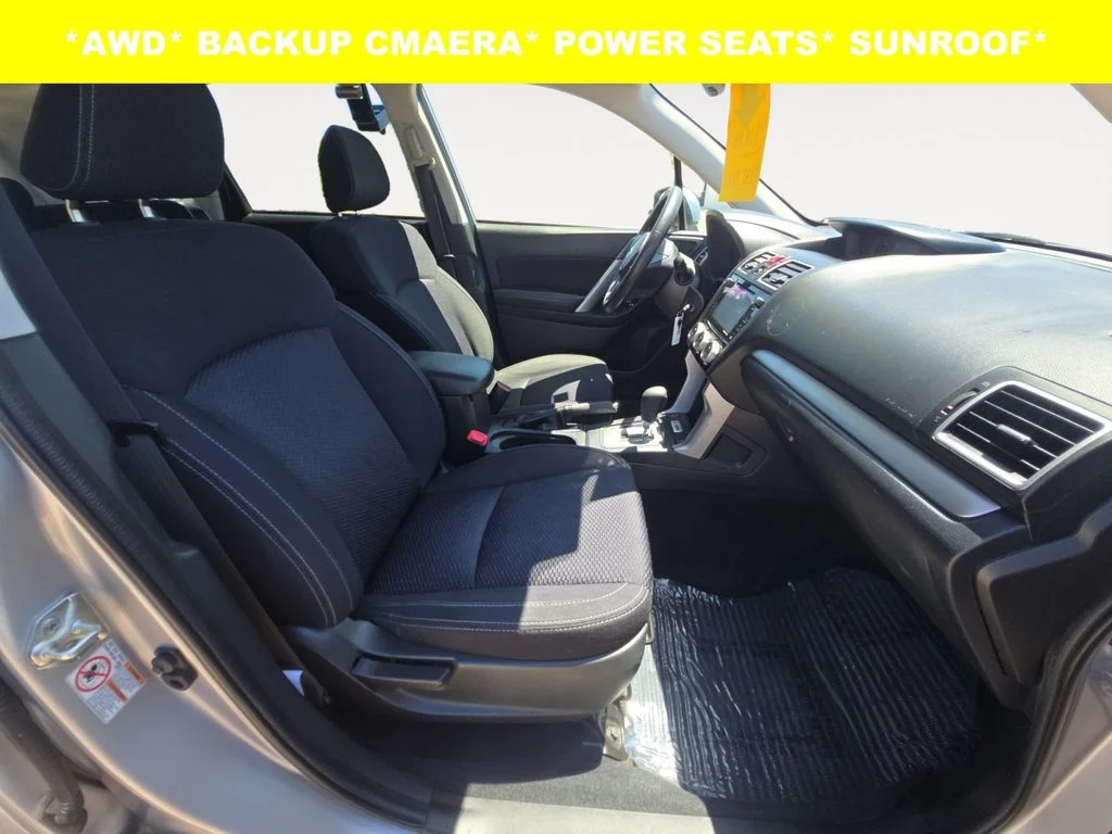 Used 2018 Silver Subaru 2.5i Premium image 16