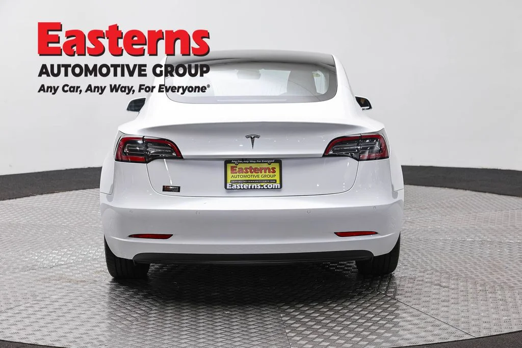 Used 2019 White Tesla Standard Range Plus image 6