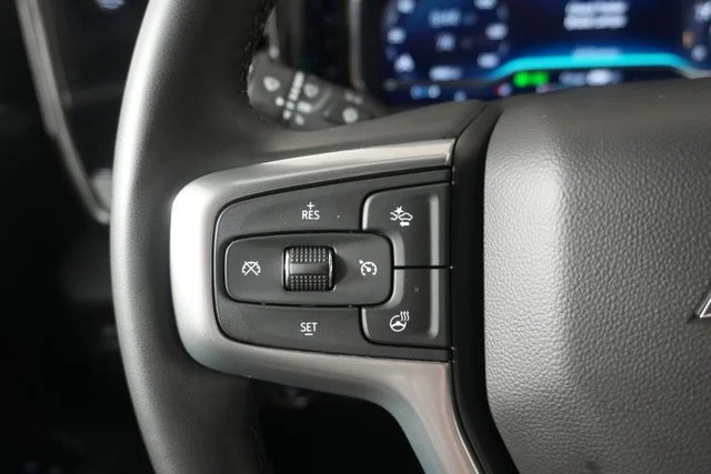 Certified Used 2025 Summit White Chevrolet LT image 15