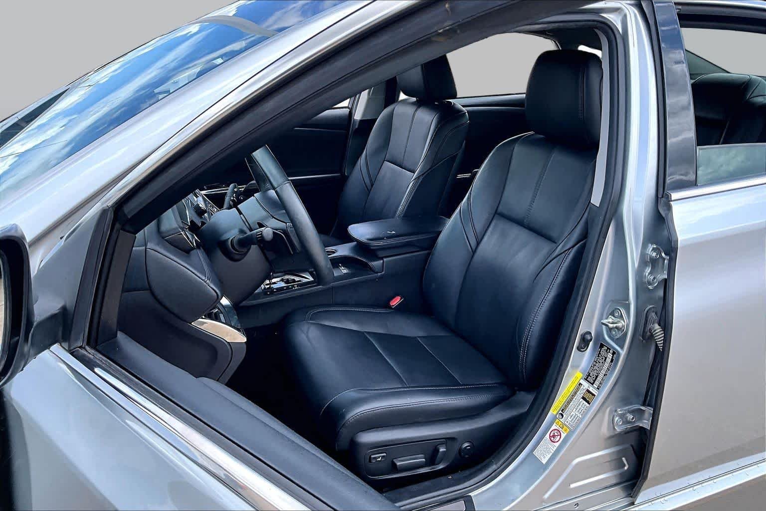 Used 2017 Celestial Silver Metallic Toyota Limited image 8