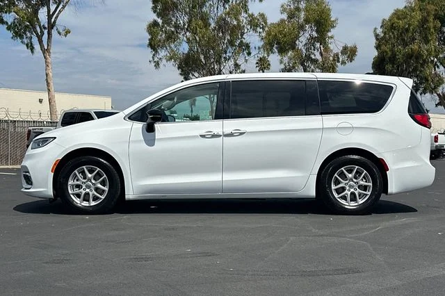 Used 2024 Bright White Clearcoat Chrysler Touring L image 7