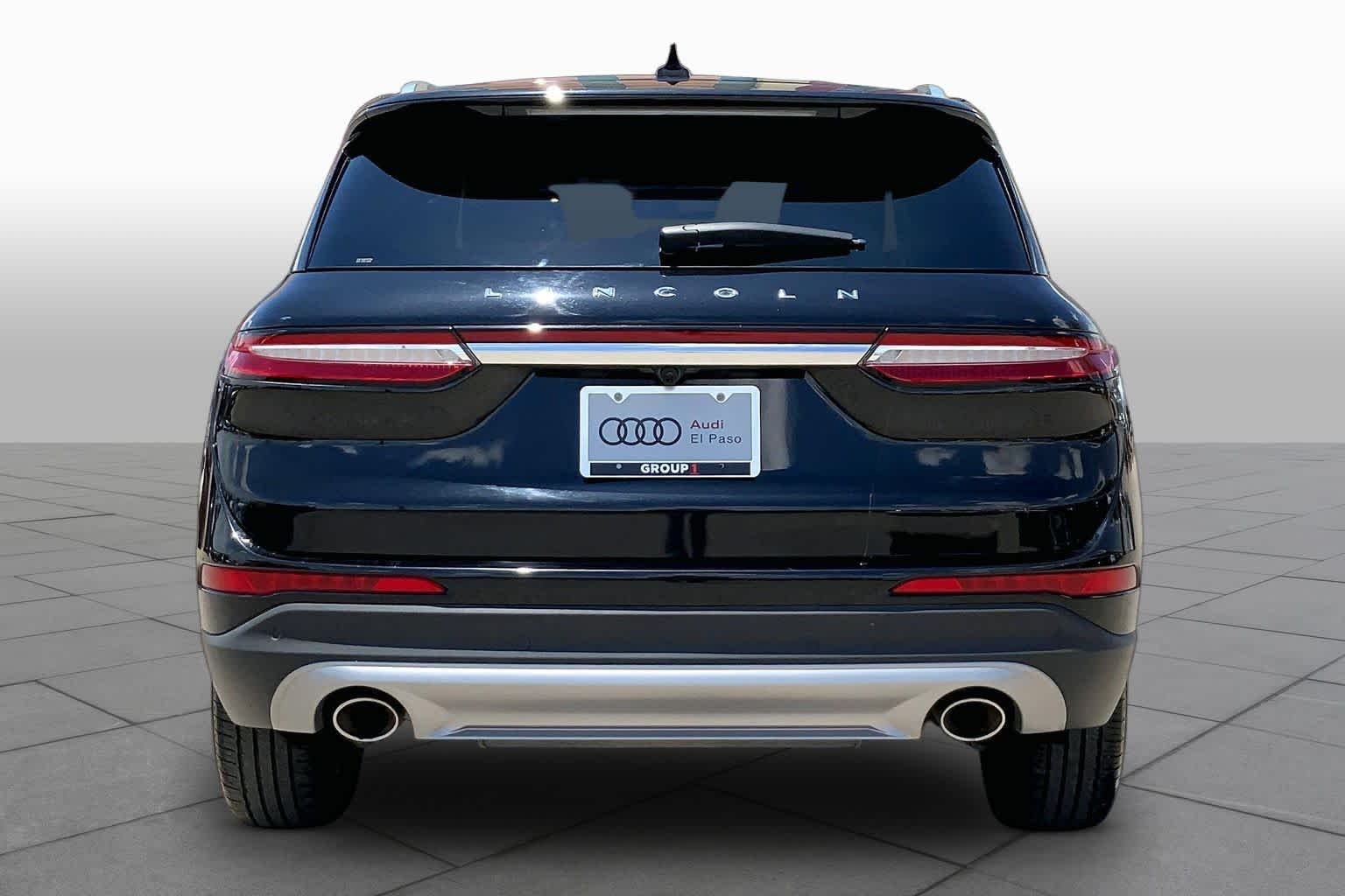 Used 2022 Infinite Black Metallic Clearcoat Lincoln Reserve image 5