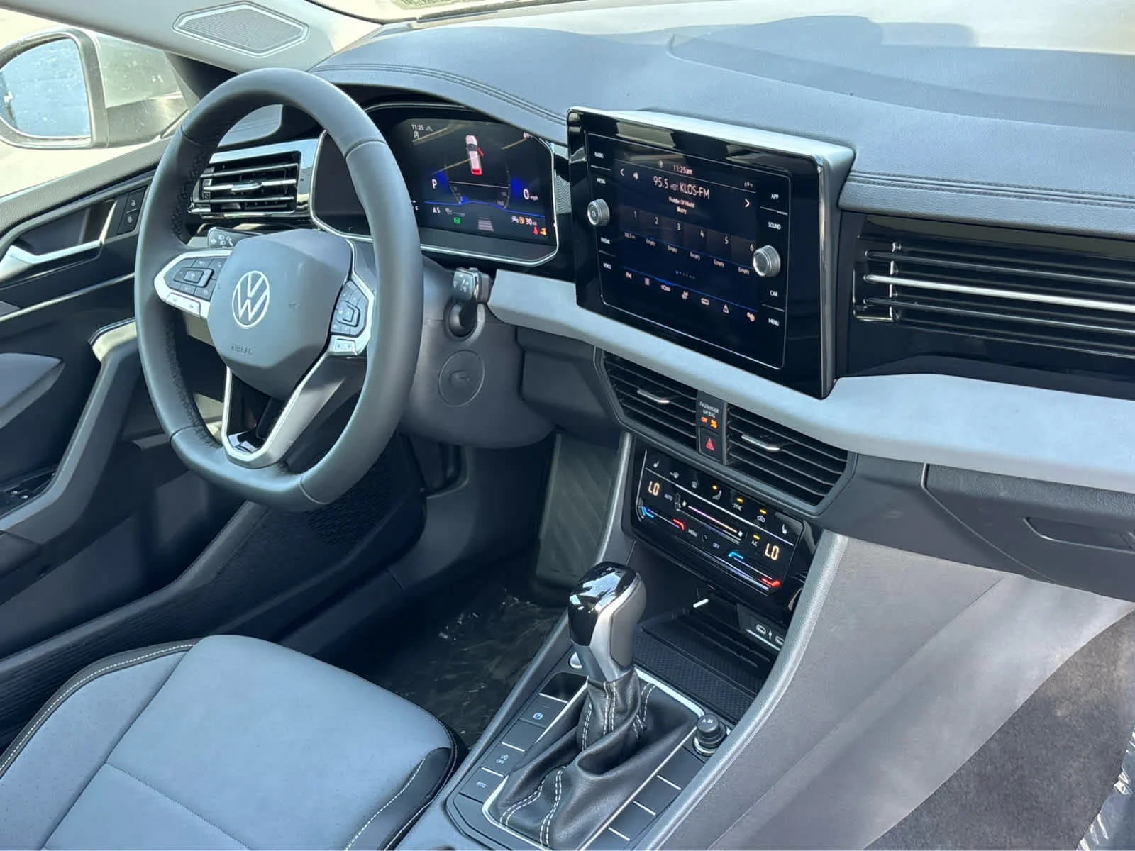 New 2026 PYRITE SILVER Volkswagen SE image 19