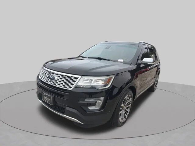 Used 2017 Black Ford Platinum image 7