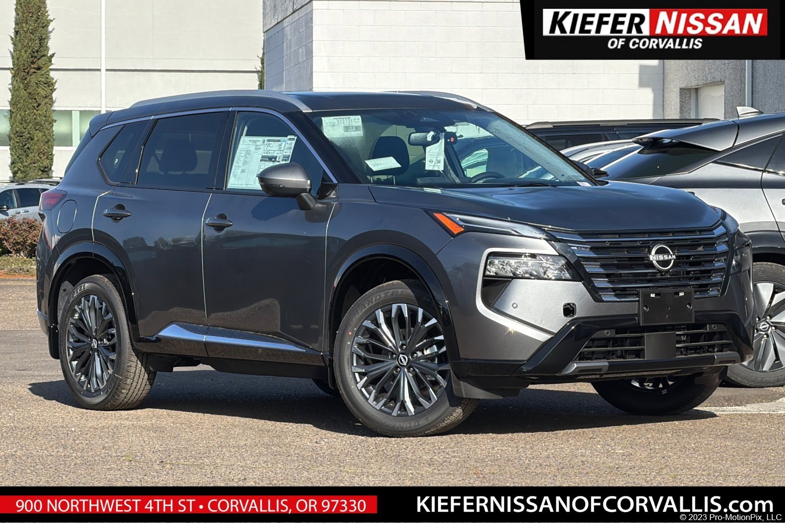 2026 Nissan Rogue Platinum AWD's photo