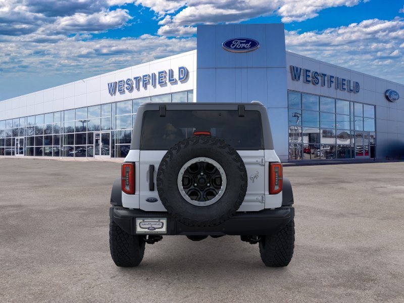 New 2025 Oxford White Ford Badlands® image 5