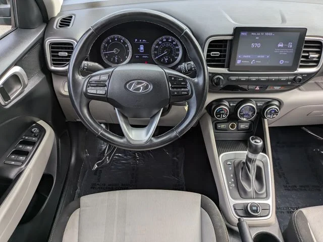 Certified Used 2022 Black Noir Pearl Hyundai SEL image 16