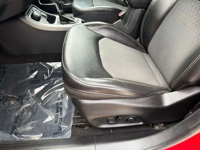 Used 2019 Red Jeep Latitude image 47