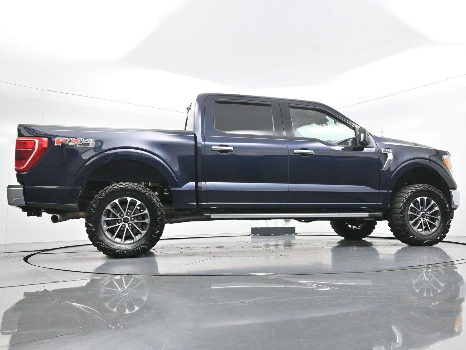 Used 2022 Antimatter Blue Ford XLT image 49
