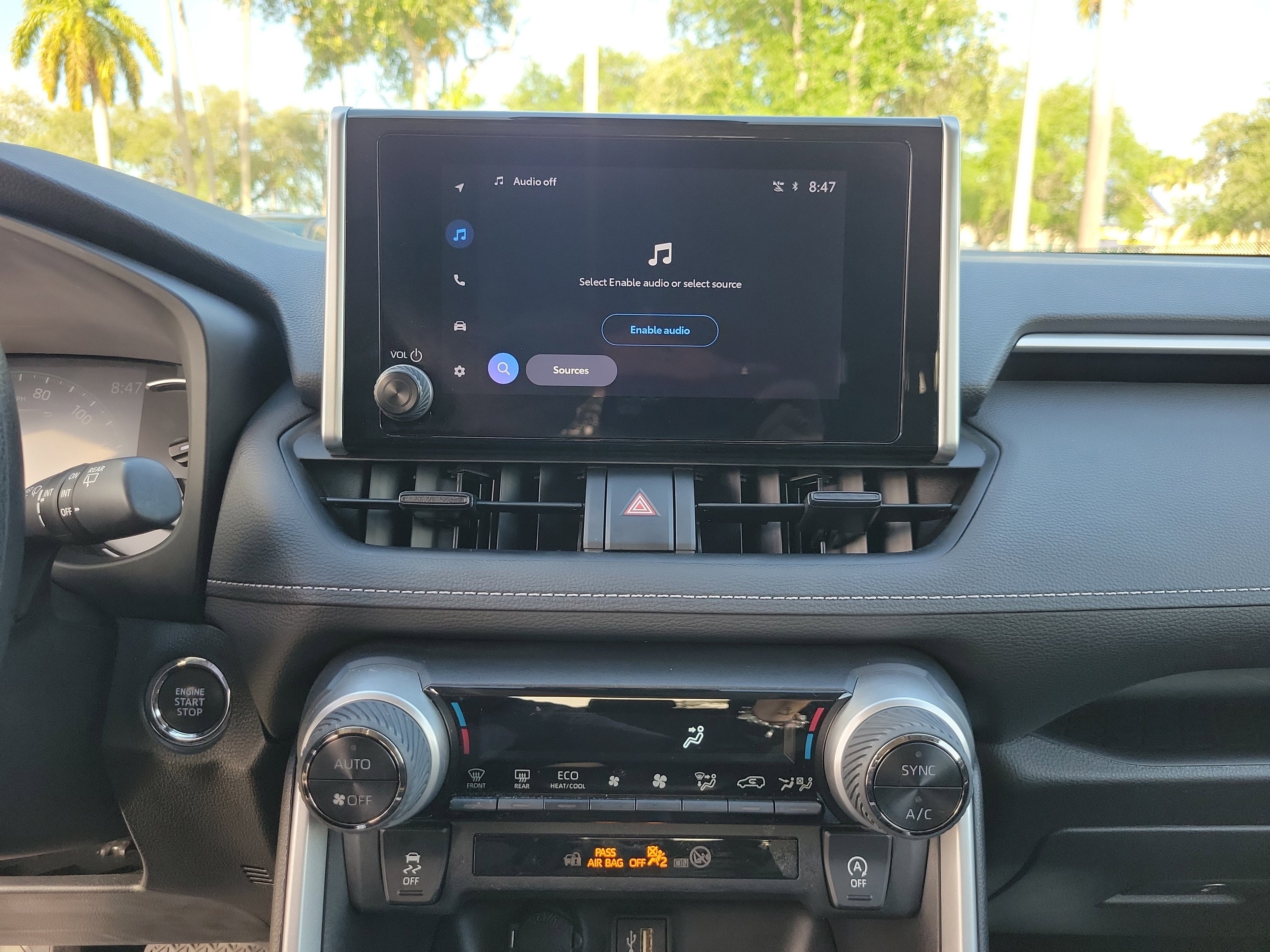 Used 2023 White Toyota XLE image 18