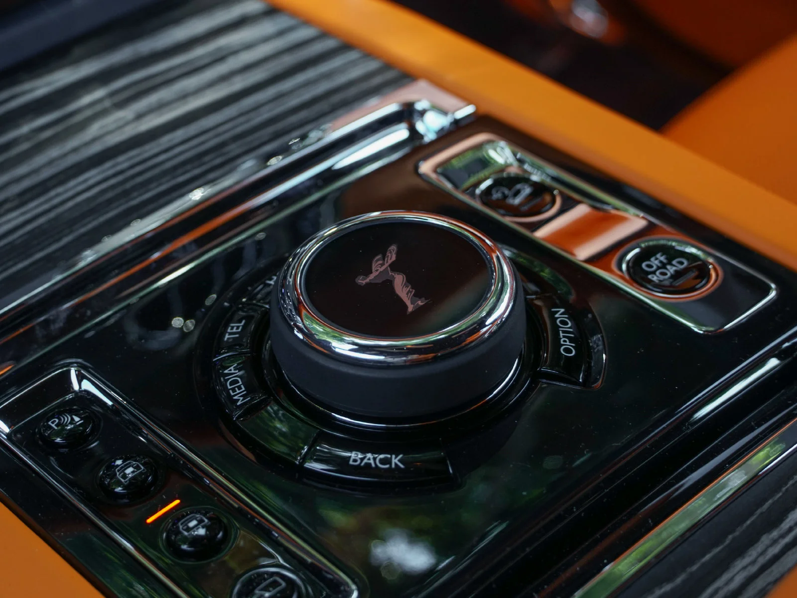 2026 Rolls-Royce Cullinan Base - Photo 14