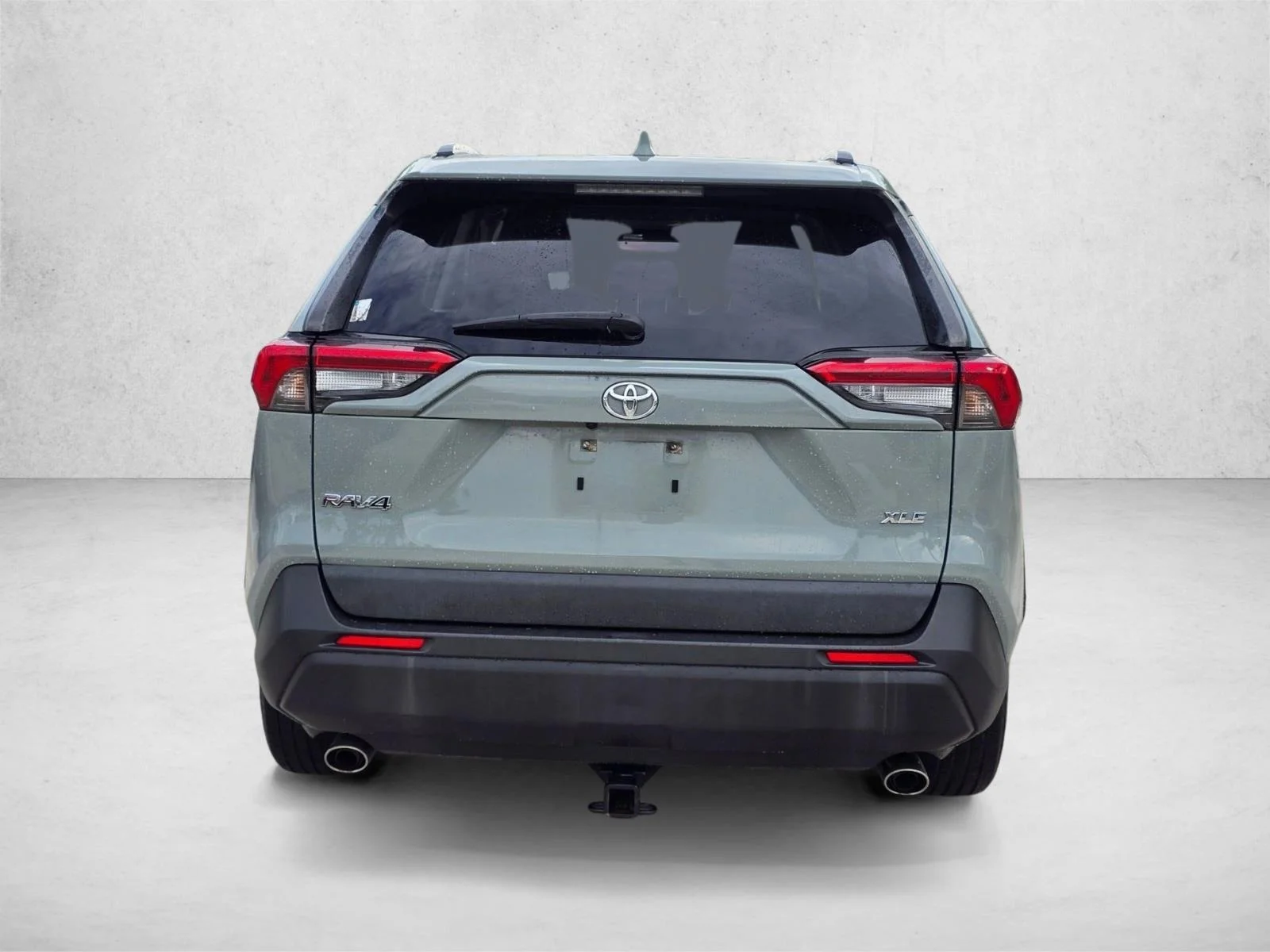 Used 2019 Lunar Rock Toyota XLE image 3