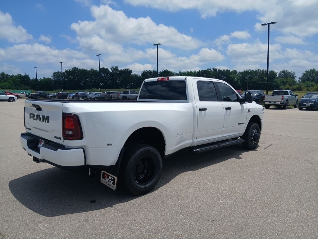 New 2026 Bright White Clear-Coat Exterior Paint RAM Big Horn image 8
