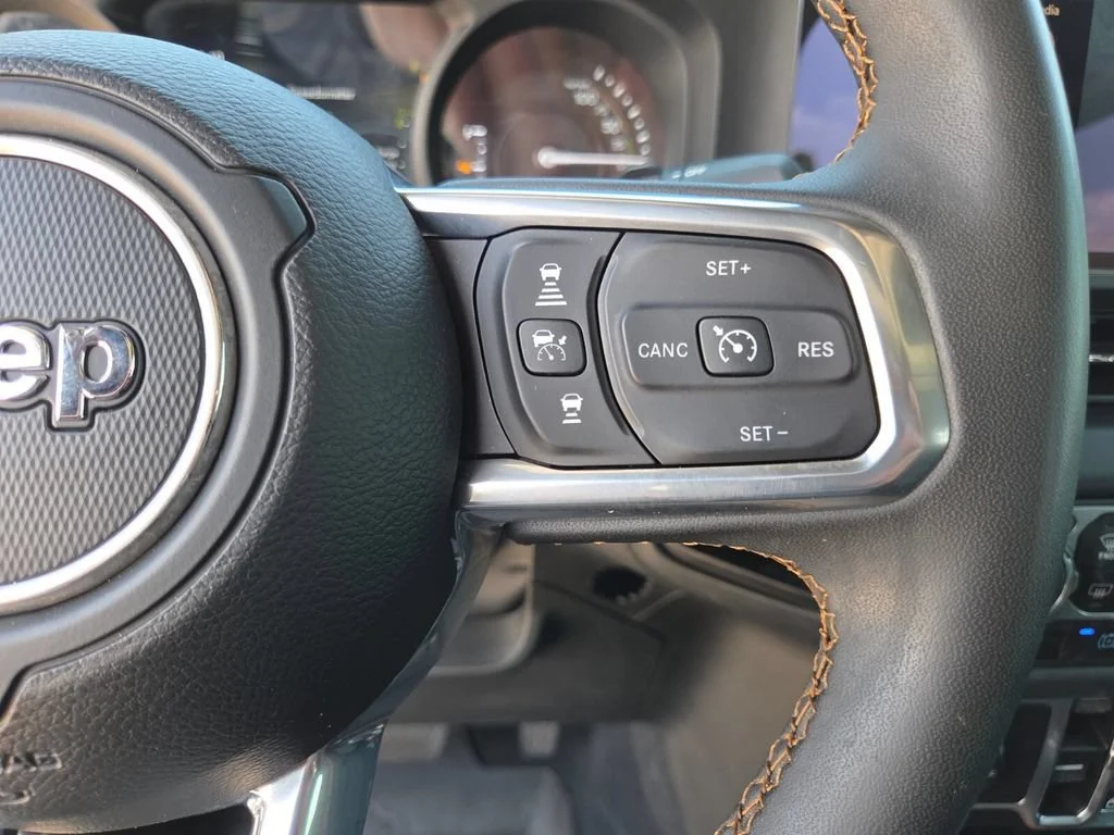Used 2024 Anvil Clear Coat Jeep Sahara image 34
