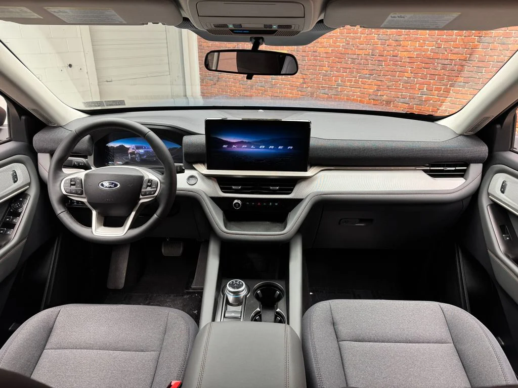 New 2026 Vapor Blue Metallic Ford Active image 13