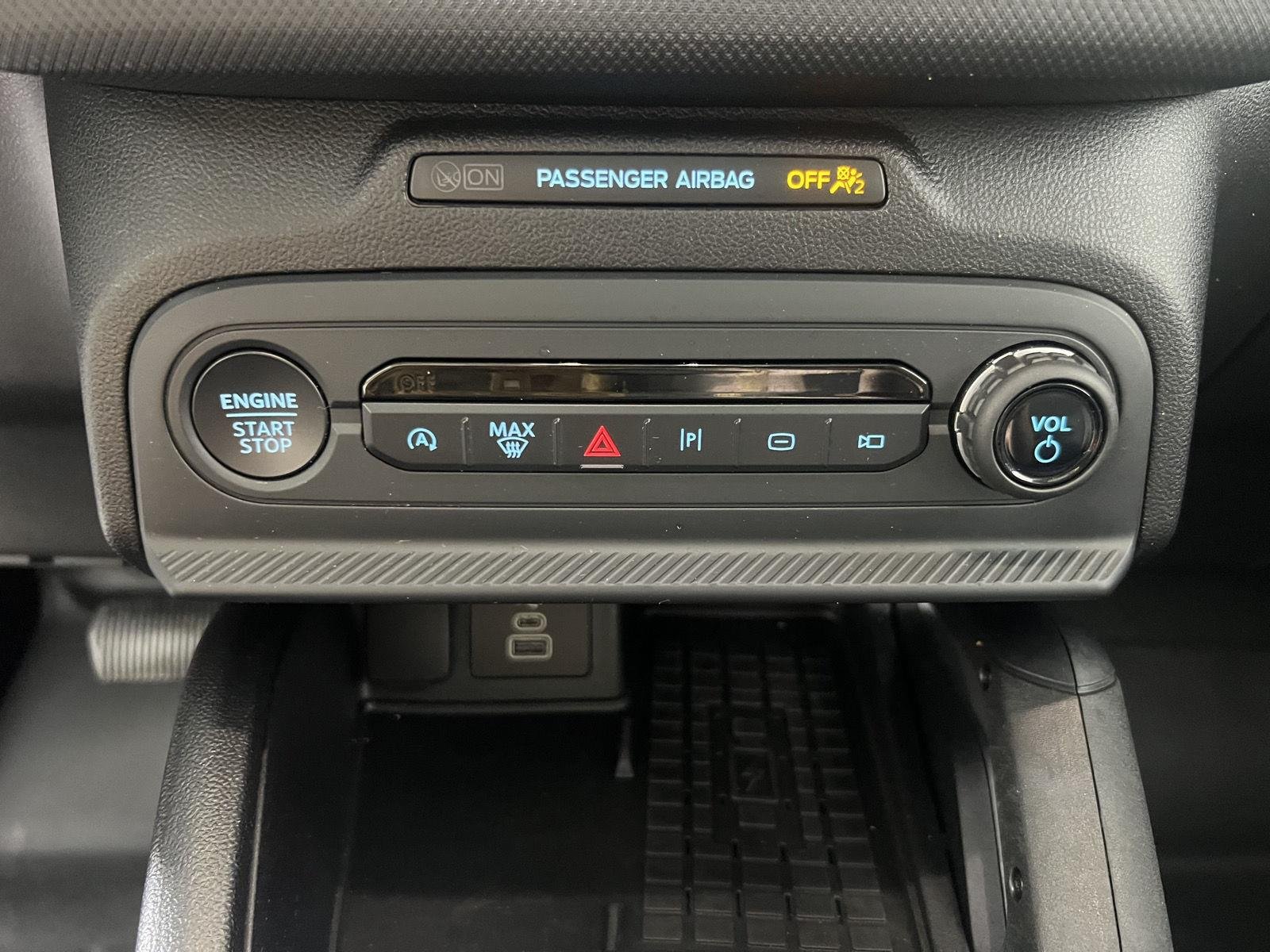 Used 2025 Azure Gray Metallic Tri-Coat Ford Badlands image 23